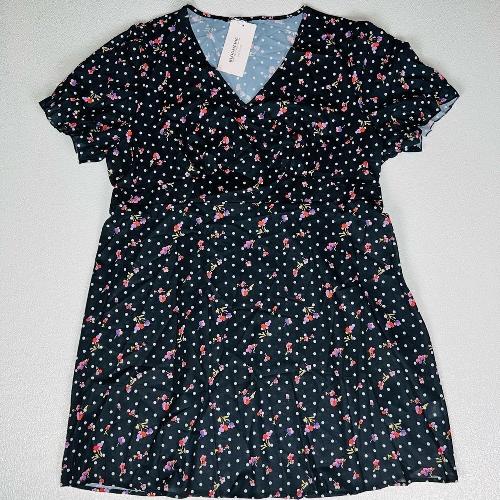 Bloomchic Floral Empire Waist Dress Black Size 22 NWT - Picture 4 of 12